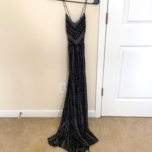XS Forever 21 Lace Up Back Maxi Dress